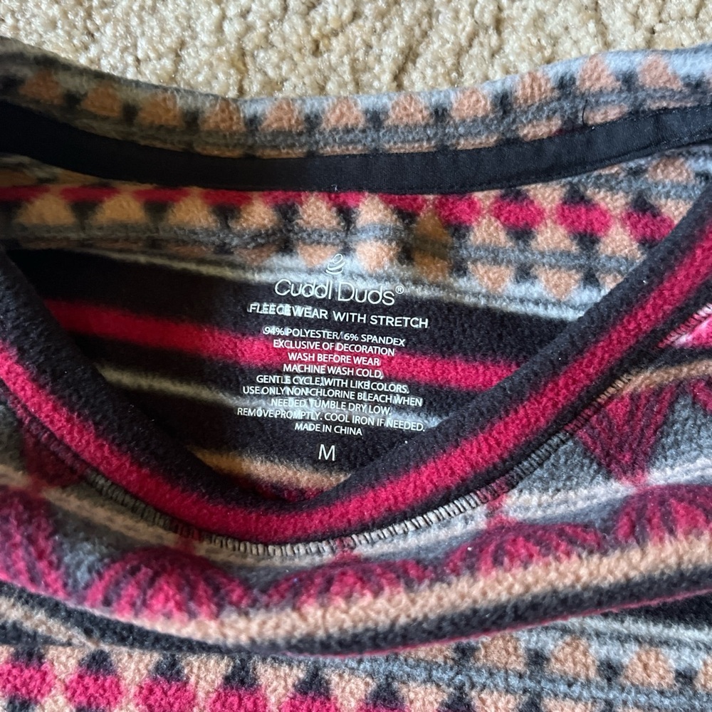 Patterned Fleece - Picture 4 of 4